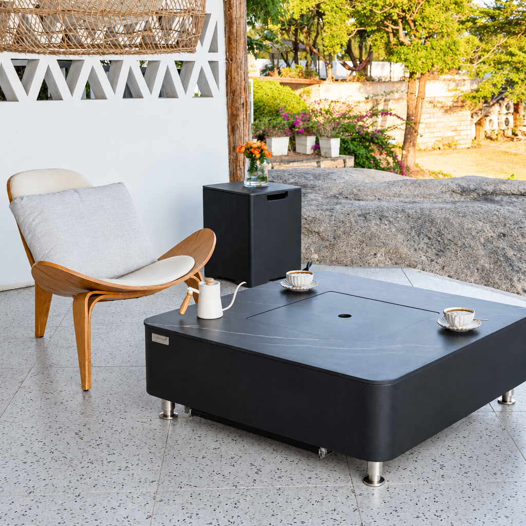 Upscaled tank cover with black fire table